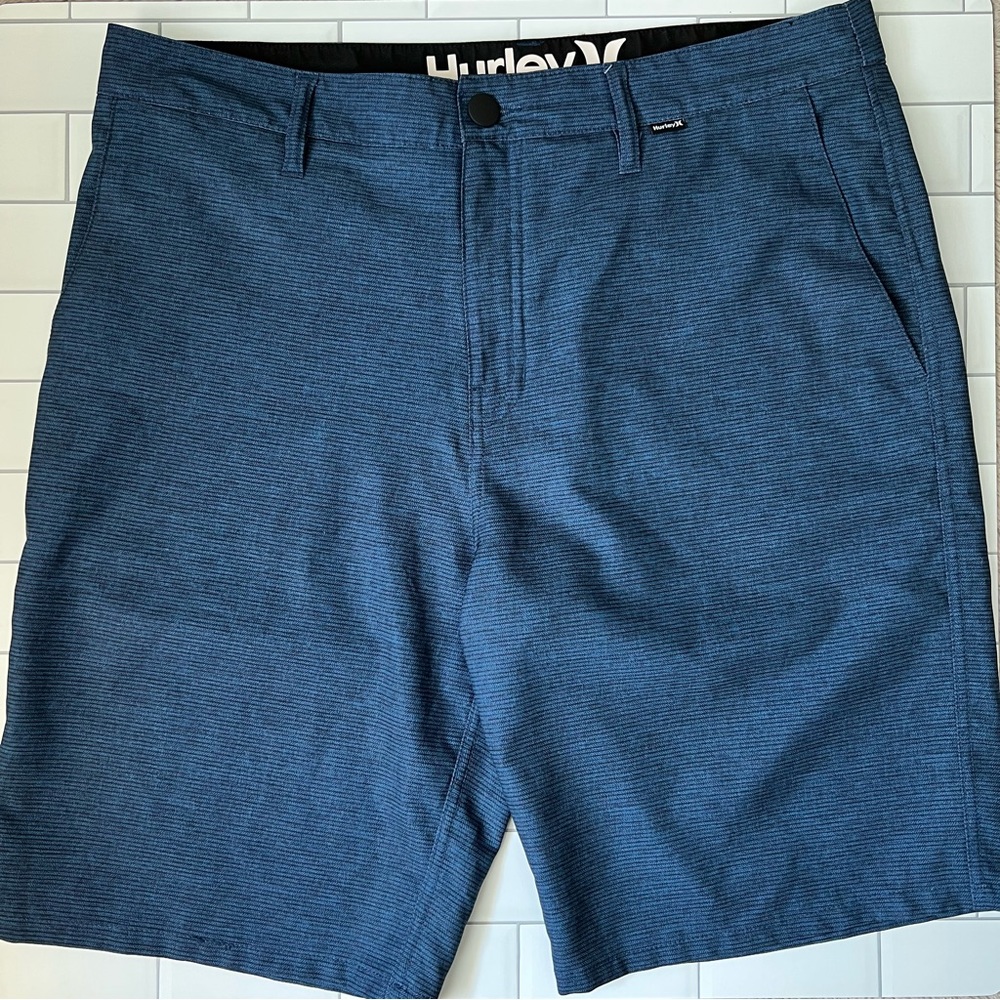🌊 Hurley Size 33 Blue Stripe Boardshorts 10” Inseam Men’s Shorts